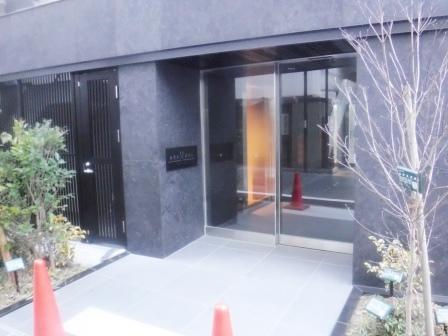 エントランス　清潔なエントランスです