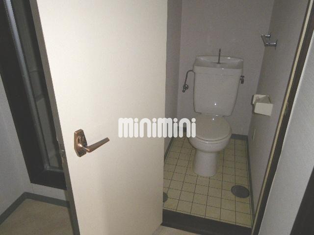 トイレ　トイレお風呂別々がうれしいですね。