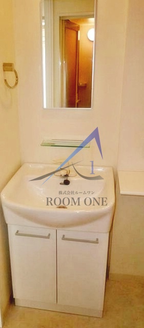 洗面設備　洗面台です。