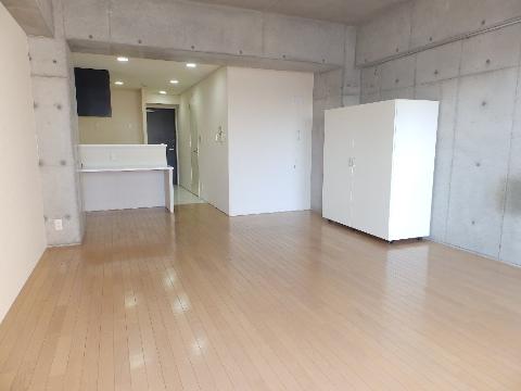 居室・リビング　室内