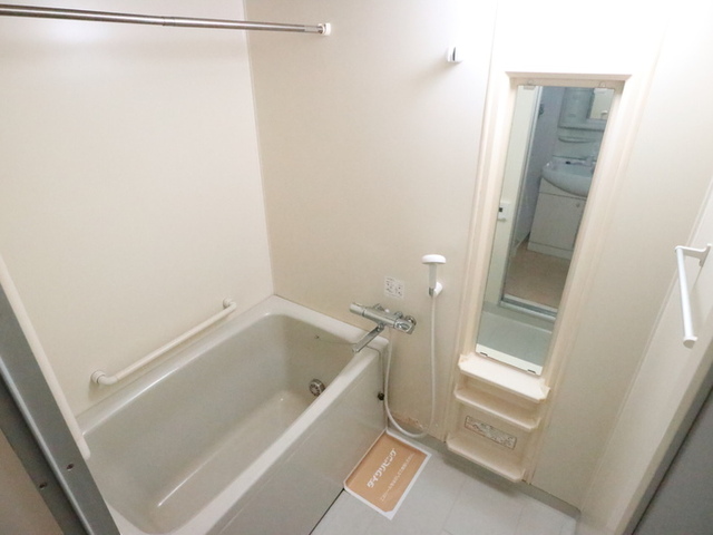 バス・シャワールーム　浴室