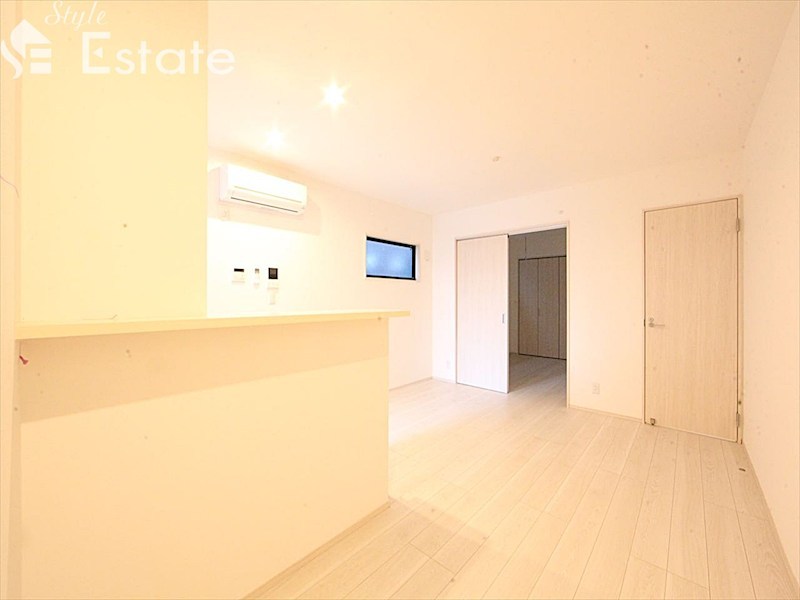 居室・リビング　内装