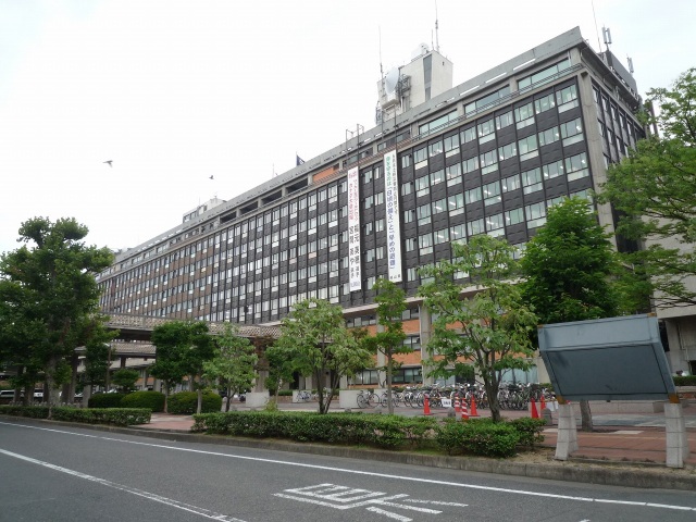 役所　岡山県庁（役所）まで640m