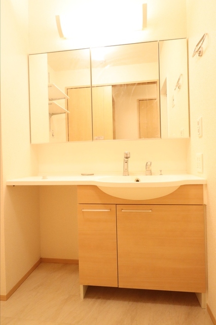 洗面設備　洗髪洗面化粧台