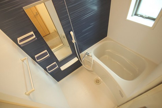 バス・シャワールーム　※別部屋の写真です