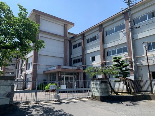 中学校　一宮市立千秋中学校（中学校）まで576m