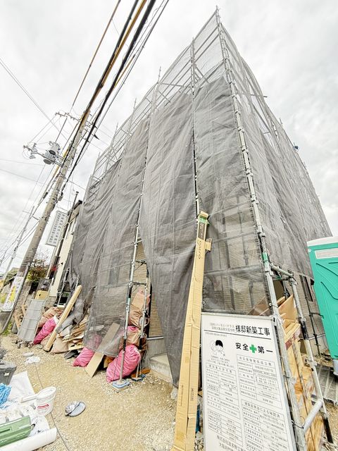 建物外観　建築中