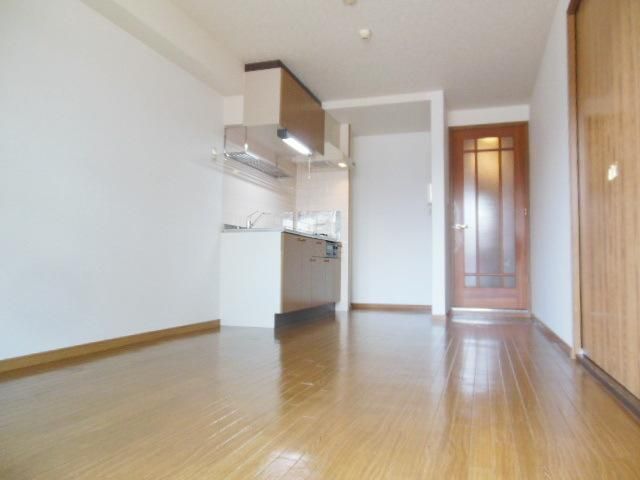 居室・リビング　★日当たりがよく明るいLDK★