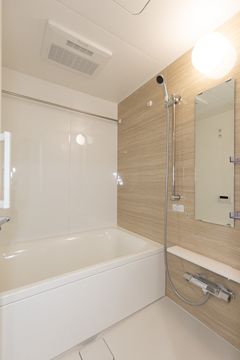 バス・シャワールーム　☆ゆったりくつろげるお風呂☆