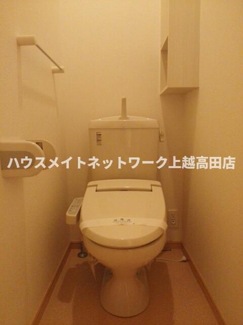 トイレ　温水洗浄暖房便座