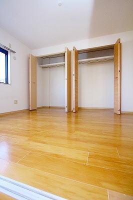 セキュリティ　収納