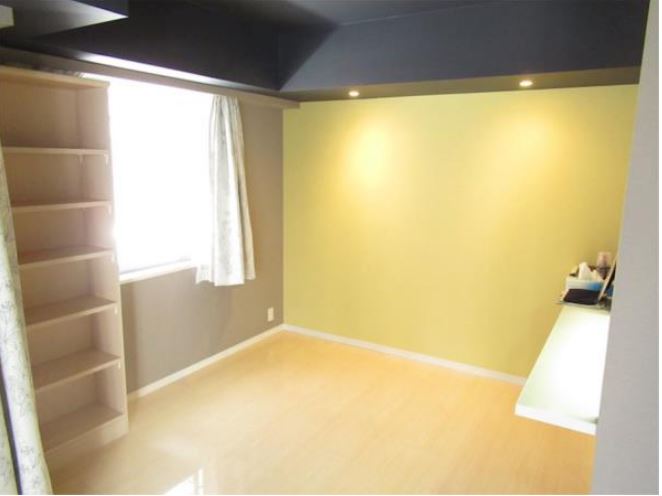 その他部屋・スペース　ウォークインクローゼット付の寝室空間