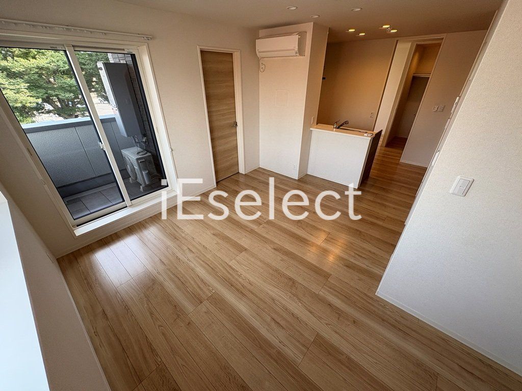 居室・リビング　明るくキレイなリビングルーム♪