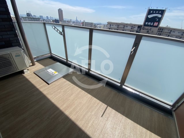 バルコニー　プレジオ弁天町　バルコニー