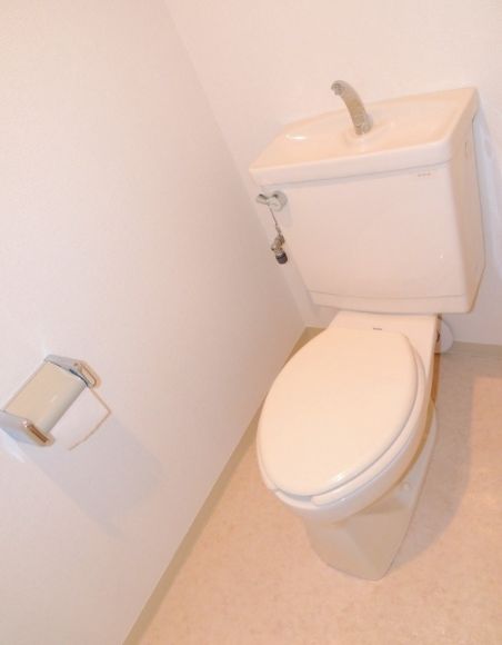 トイレ　シンプルで使いやすいトイレです