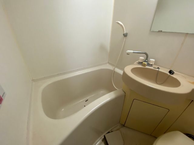 バス・シャワールーム　別号室の参考写真