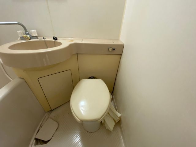 トイレ　別号室の参考写真