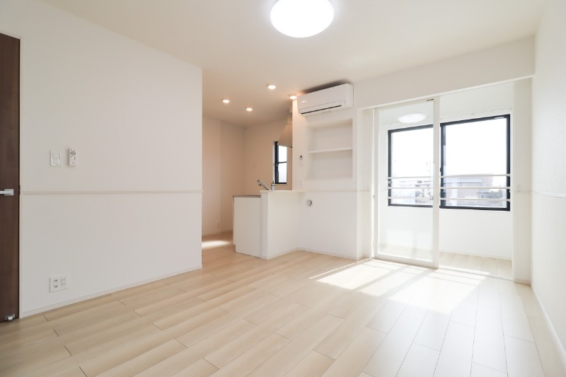 居室・リビング　図面と現状に相違がある場合には現状を優先