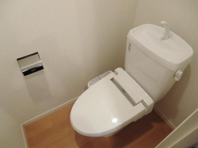 トイレ　トイレ