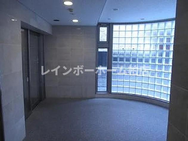 ロビー　落ち着いたロビーです