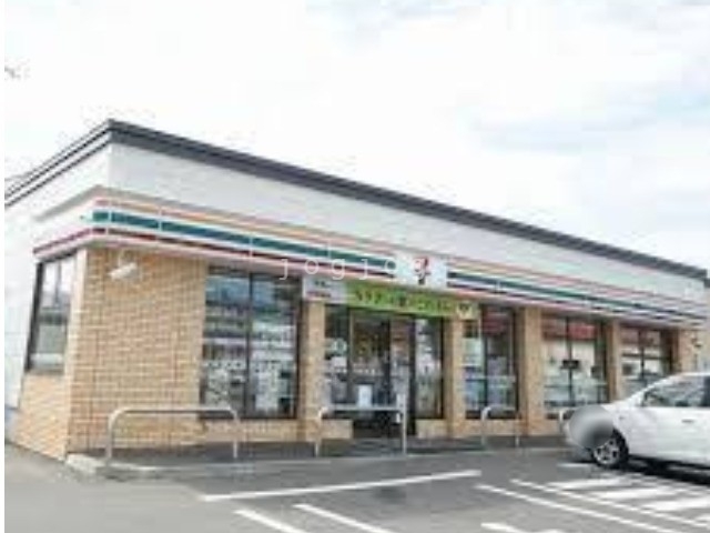 コンビニ　セブンイレブン札幌川下2条店（コンビニ）まで697m