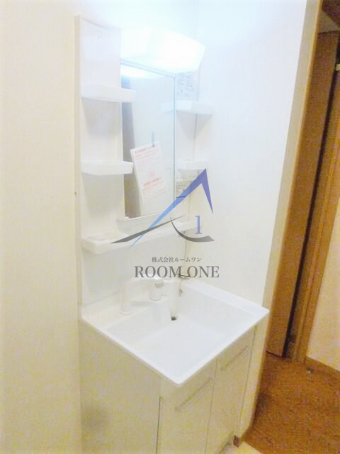 洗面設備　洗面台です。
