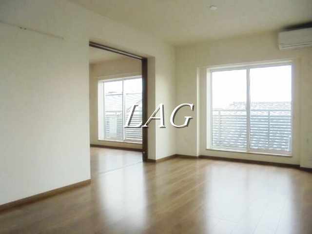 居室・リビング　洋室のお部屋です。