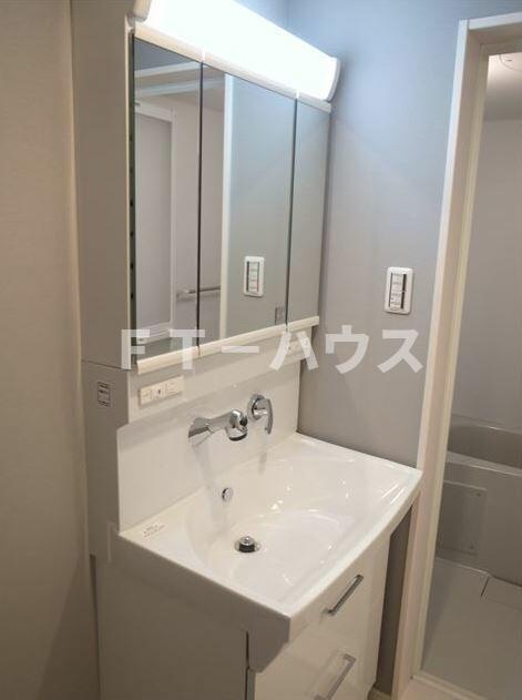 洗面設備　シャンプードレッサー