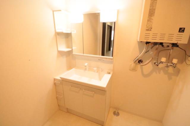 洗面設備　シャンドレで朝の準備バッチリ！