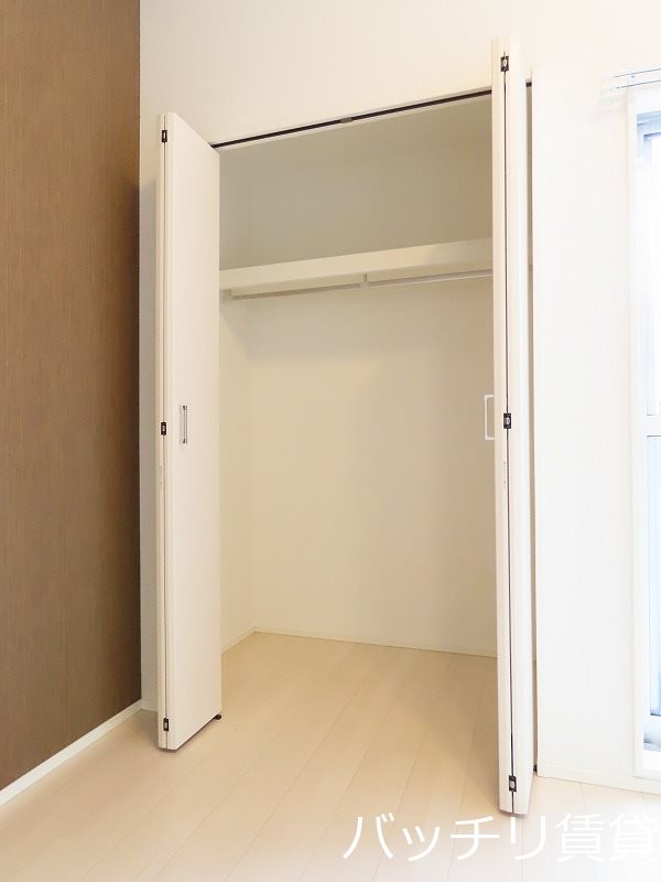 収納　同型タイプの為、現状を優先致します。