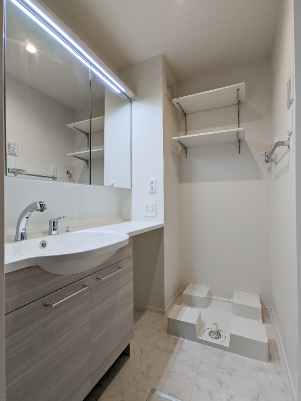 洗面設備　図面と現状に相違がある場合には現状を優先