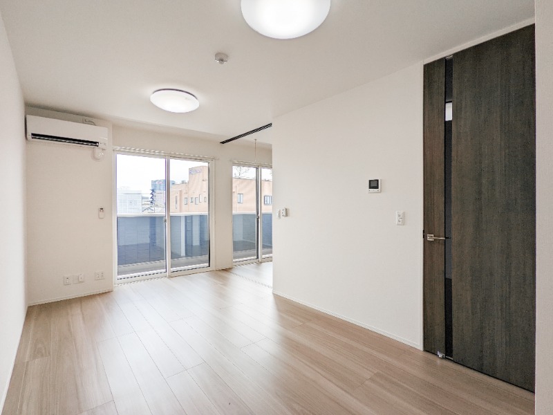 居室・リビング　図面と現状に相違がある場合には現状を優先