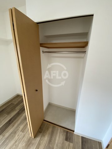 収納　レジデア西本町　クローゼット