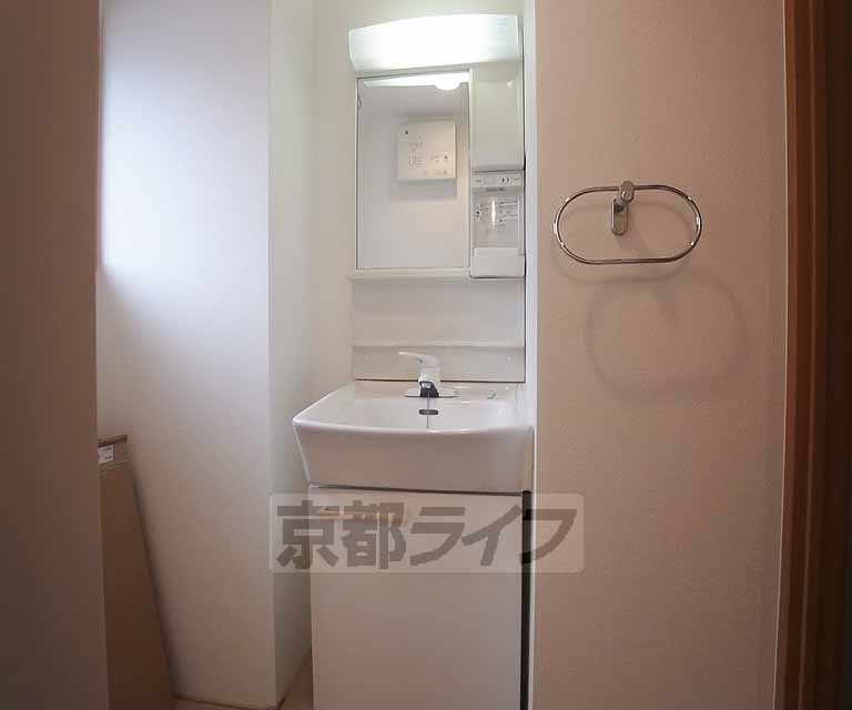 洗面設備　独立洗面台です。