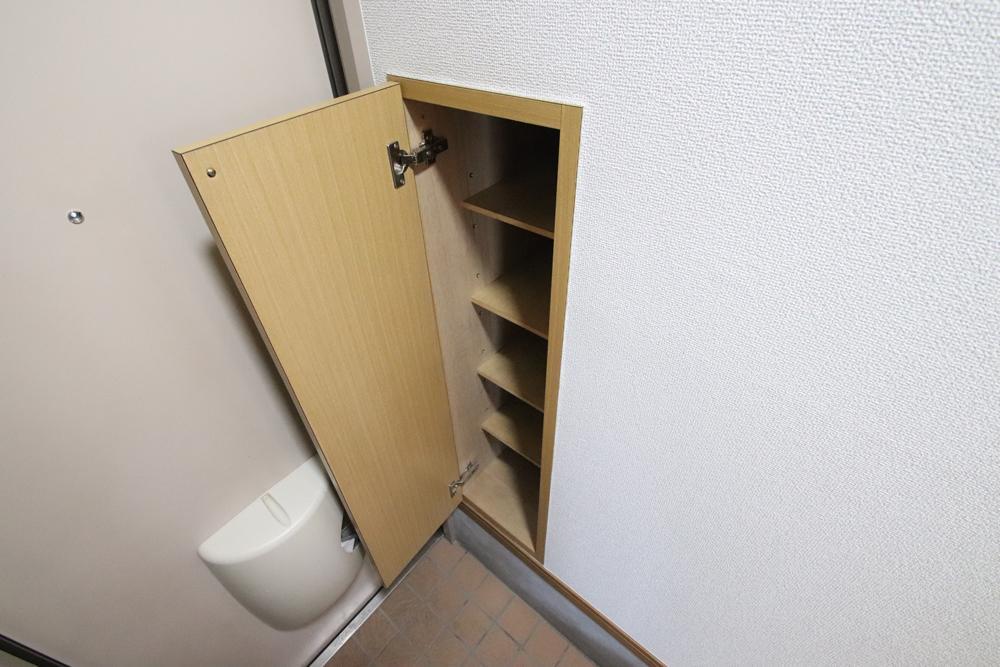 玄関　下駄箱付の玄関