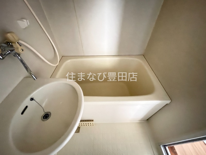 バス・シャワールーム　別室同型写真