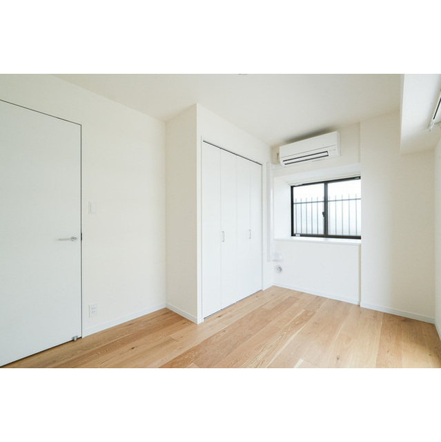 その他部屋・スペース　窓があり採光・通風のよいお部屋です