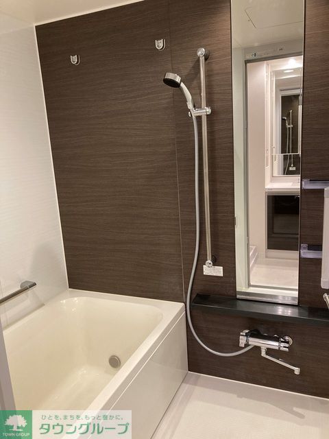 バス・シャワールーム　※写真は同タイプ住戸です。