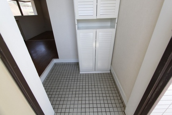 玄関　※別部屋の写真です