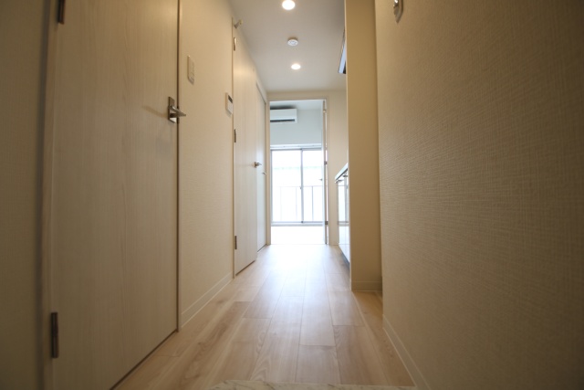 玄関　※他のお部屋の参考写真です