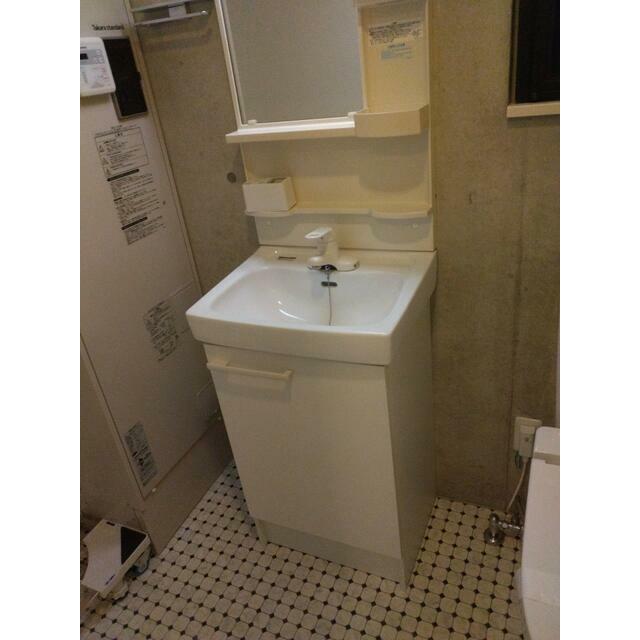 洗面設備　写真は全て別部屋参考写真となります。