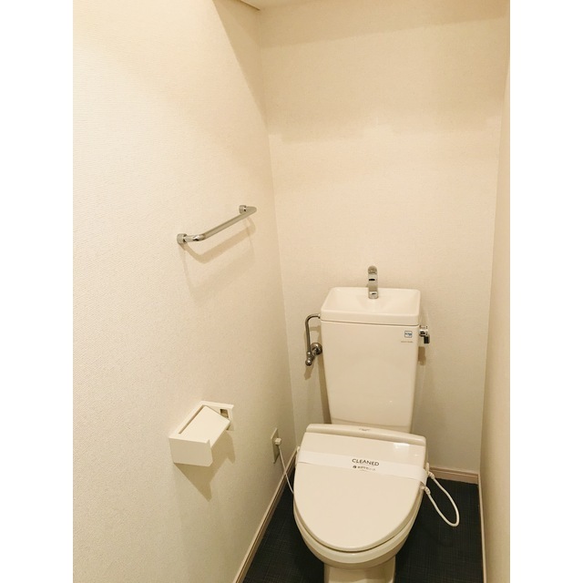 トイレ　※別室参考写真