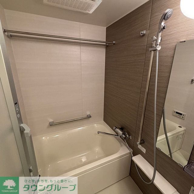 バス・シャワールーム　※写真は同タイプ住戸です。