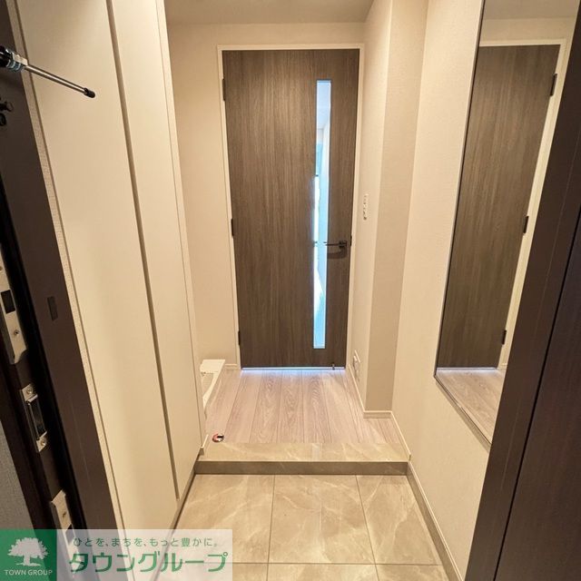 玄関　※写真は同タイプ住戸です。