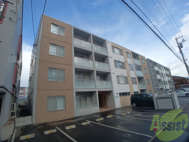 建物外観　東区北２２条東「ＳｅｖｅｎｔｈＣｏｕｒｔＭｏｔｏｍａｃｈｉ」