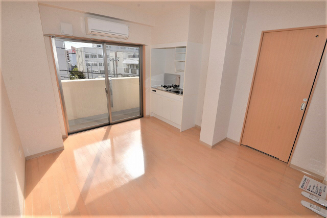 居室・リビング　写真は同マンションの違うお部屋のものです
