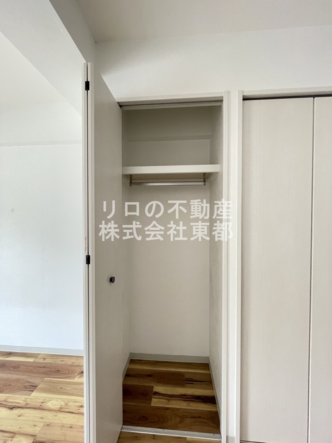 その他　広々とした収納付きで、お荷物の多い方も安心です。