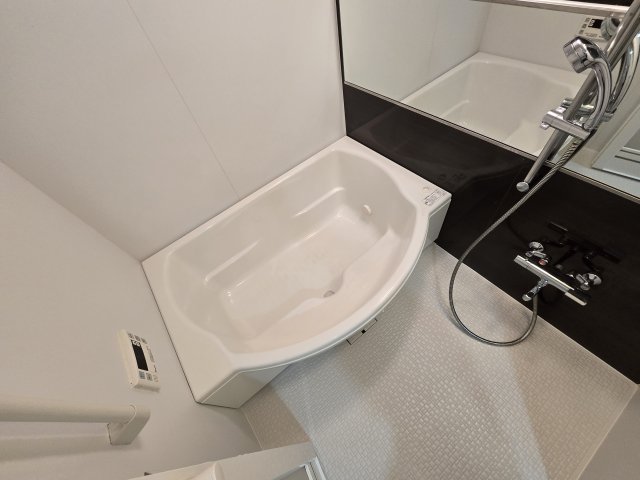 バス・シャワールーム　アクアブルー