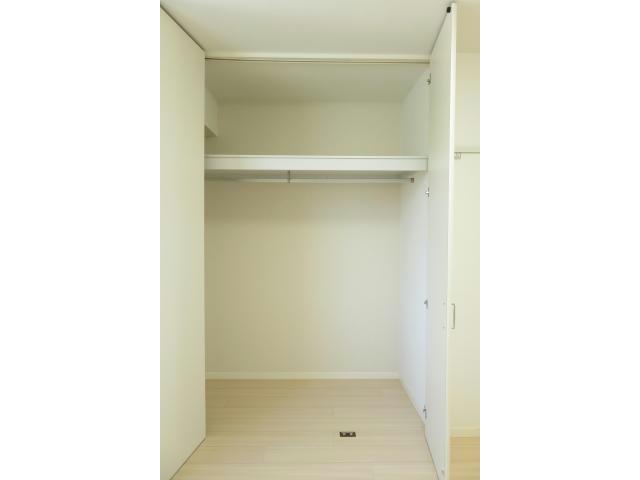 収納　北側洋室クローゼット