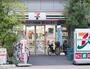 コンビニ　セブンイレブン 板橋本蓮沼駅西店（コンビニ）まで413m